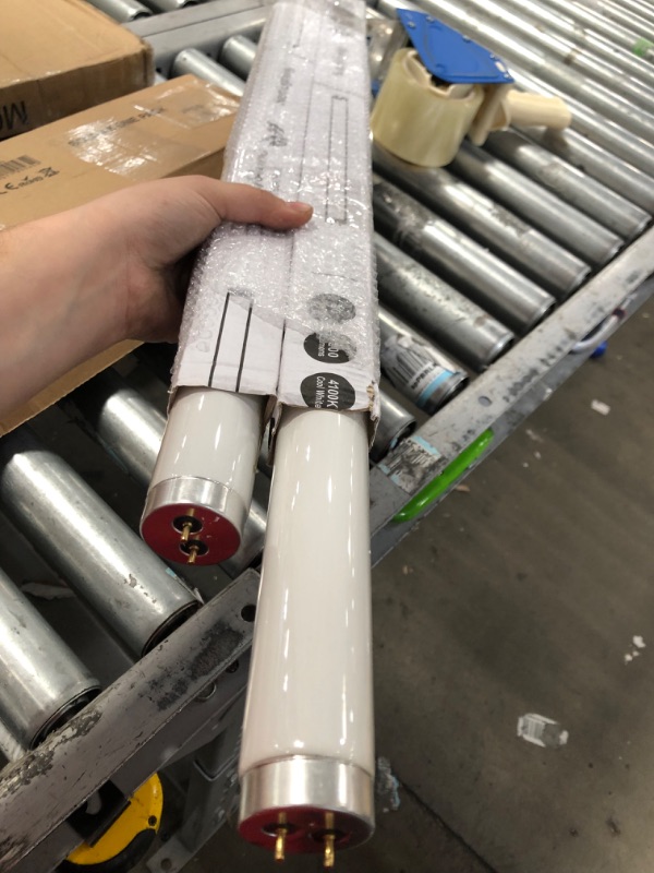 Photo 1 of Sterl Lighting - Pack of 2 T12 Straight Fluorescent Tubes Light Bulb F20T12/CW with 17.20 Inch - 20 Watt - 120 Volt Bi-Pin Base G13 - 1300 Lumen - Coo
