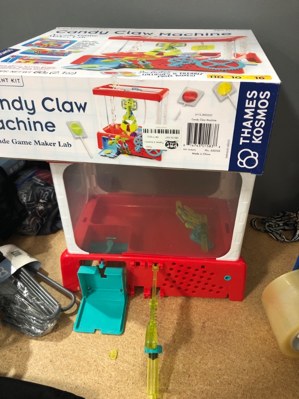 Photo 2 of Arcade Game Maker Lab Candy Claw Machine - Building & Construction for Ages 8 to 12 - Fat Brain Toys
