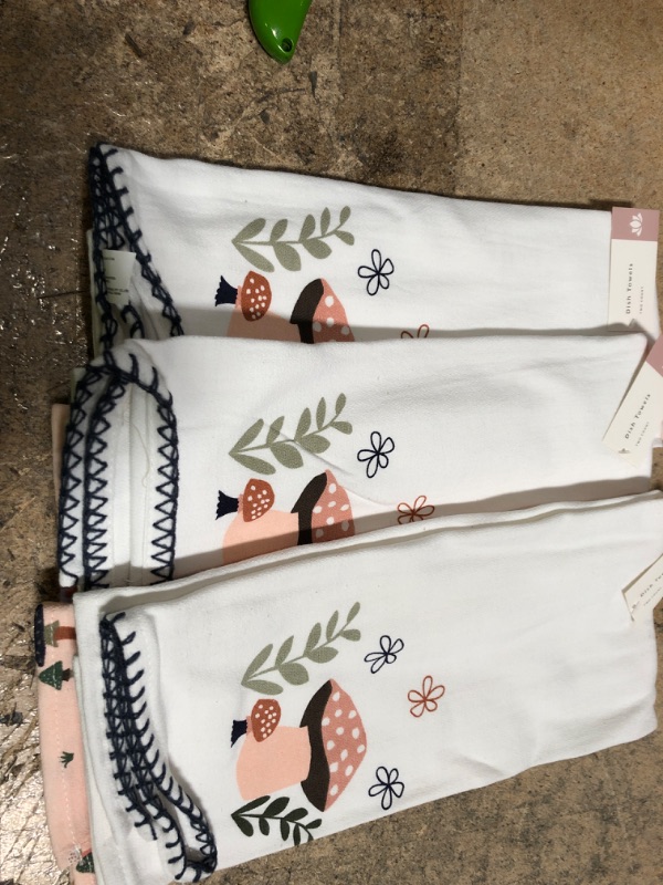 Photo 1 of 2 NEW Cotton Mushroom Kitchen Towels with ADORABLE Mushrooms ~ White and Pink - 3 packs
