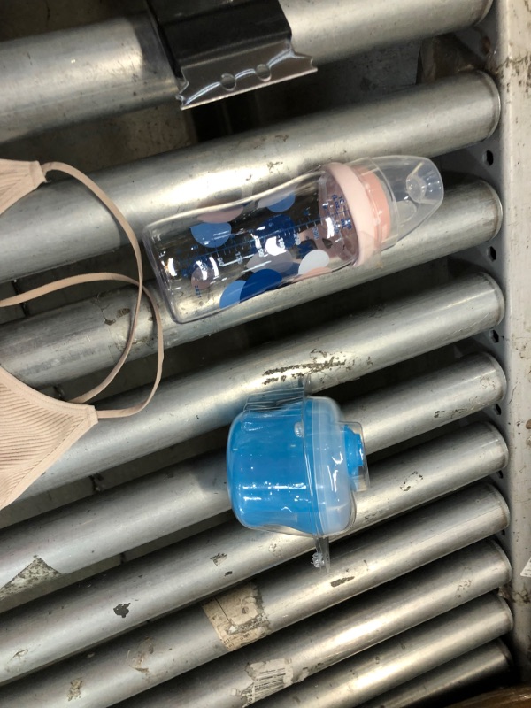 Photo 1 of 10 ITEMS-PLEASE READ COMMENTS
MISCELLANEOUS BUNDLE BAG- MIXED ITEMS-SIP CUPS-CHILD SHIRT-ICE HOLDER-BABY FOOD