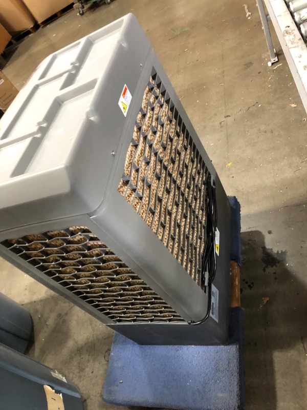 Photo 3 of **MISSING 2 WHEELS**
Hessaire 950 sq. ft. Portable Evaporative Cooler 3100 CFM
