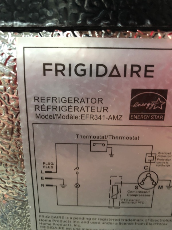 Photo 5 of *VIEW COMMENTS**
rigidaire EFR341, 3.2 cu ft 2 Door Fridge and Freezer, 