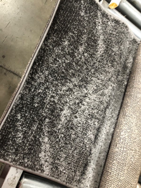 Photo 1 of 2 X 6 GRAY RUG 