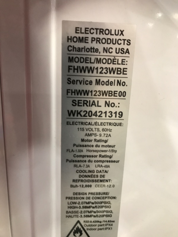 Photo 4 of 
FHWW123WBE
Frigidaire 12,000 BTU Connected Window-Mounted Room Air Conditioner