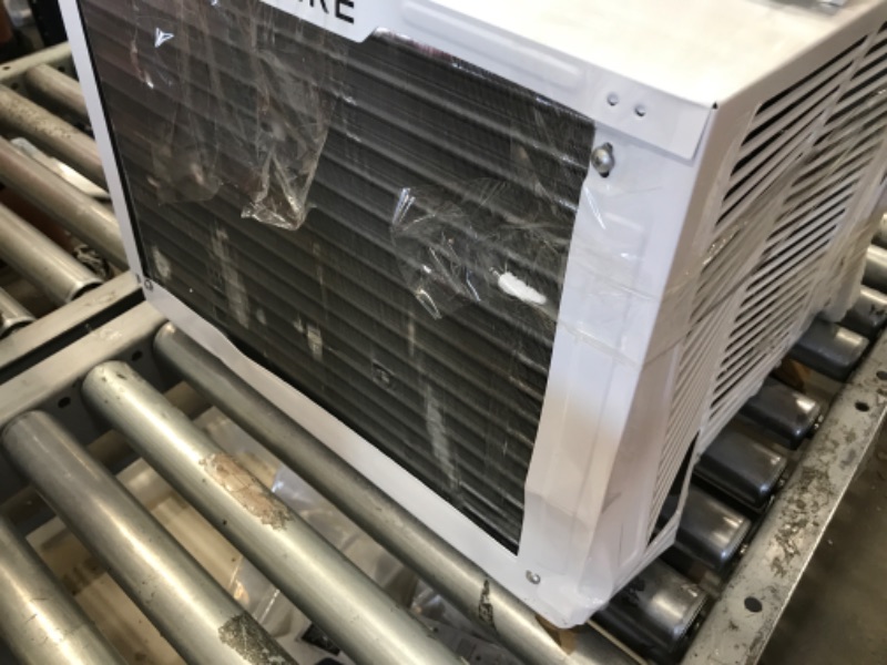 Photo 6 of 
FHWW123WBE
Frigidaire 12,000 BTU Connected Window-Mounted Room Air Conditioner