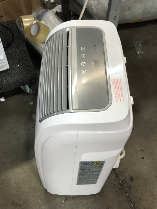 Photo 12 of **USED-DAMAGED**
BLACK+DECKER BPT05WTBA Portable Air Conditioner 5 000 BTU SACC/CEC (8 500 BTU ASHRAE) White
