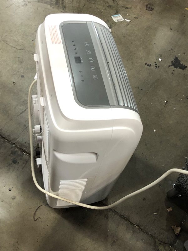 Photo 4 of **USED-DAMAGED**
BLACK+DECKER BPT05WTBA Portable Air Conditioner 5 000 BTU SACC/CEC (8 500 BTU ASHRAE) White
