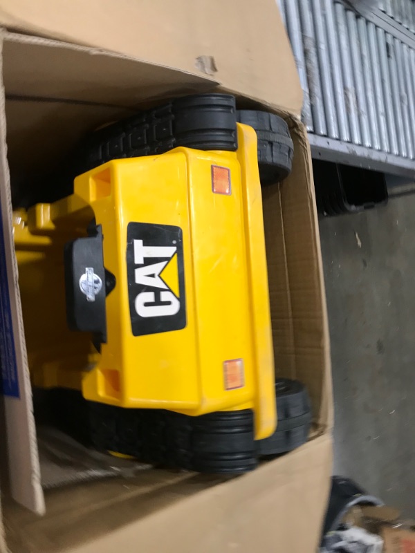 Photo 8 of ***PARTS ONLY***
Kid Trax Caterpillar D9 Bulldozer Toddler Ride On Toy, 12 Volt Battery, 3-5 Years, Max Rider Weight of 55 lbs, Single Rider, D9 Bulldozer,KT1136
