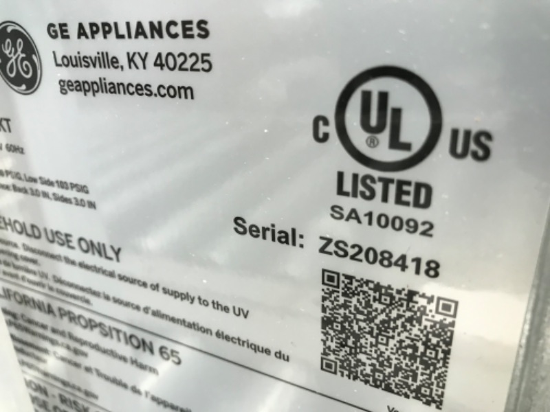 Photo 4 of -USED UNTESTED-
GE Profile Opal | Countertop Nugget Ice Maker with Side Tank | Portable Ice Machine Makes up to 24 Lbs. of Ice per Day | Stainless Steel Finish
