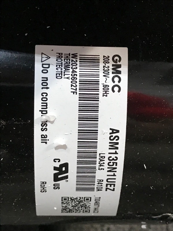 Photo 5 of **UNABLE TO TEST** VIEW PHOTO OF PRONG **
Cooper & Hunter 12,000 BTU PTAC Packaged Terminal Air Conditioner with 3.5 kW Electric Heater and Electric Cord
