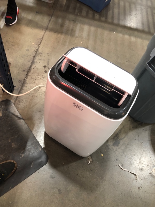 Photo 4 of 
BLACK+DECKER BPT08HWTB Portable Air Conditioner with Heat, 8,000 BTU SACC/CEC (12,500 BTU ASHRAE), Cools Up to 350 Square Feet, White
