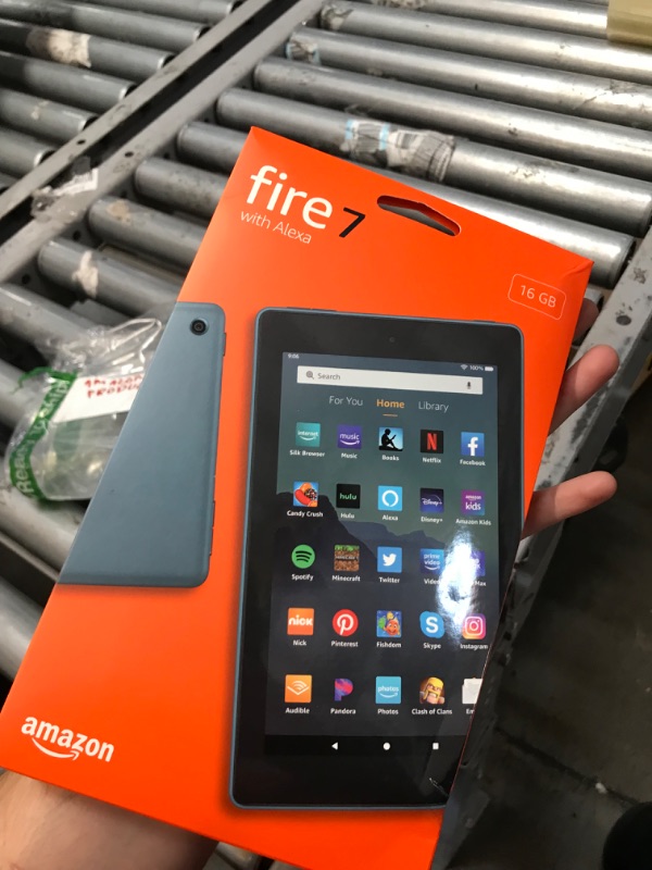 Photo 2 of Fire 7 tablet, 7" display, 16 GB, (2019 release), Twilight Blue, without lockscreen ads
