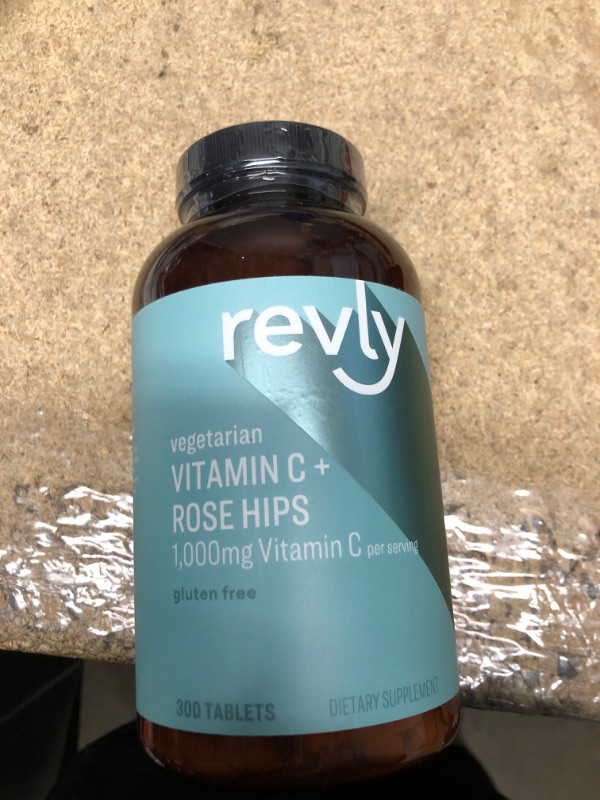 Photo 2 of Amazon Brand - Revly Vitamin C 1,000mg with Rose Hips, Gluten Free, Vegetarian, 300 Tablets BEST BUY 01/24