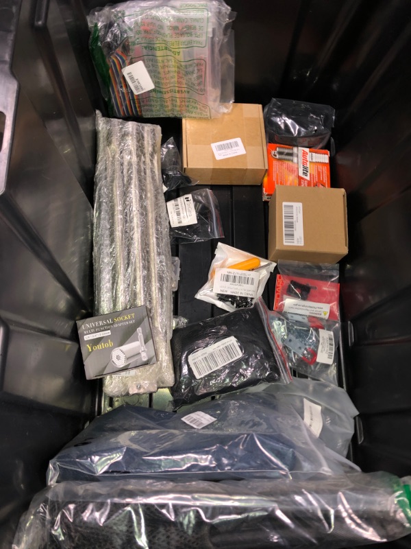 Photo 1 of Bundle of 16 assorted home items