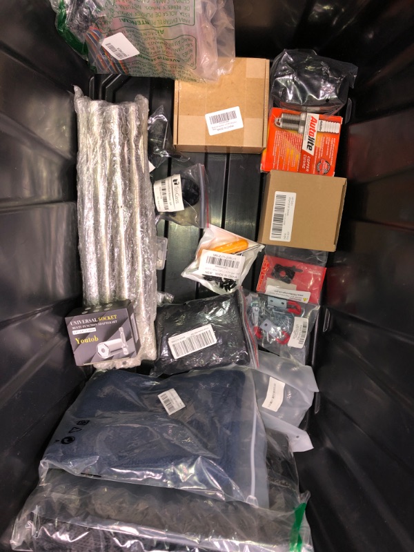 Photo 1 of Bundle of 16 assorted home items