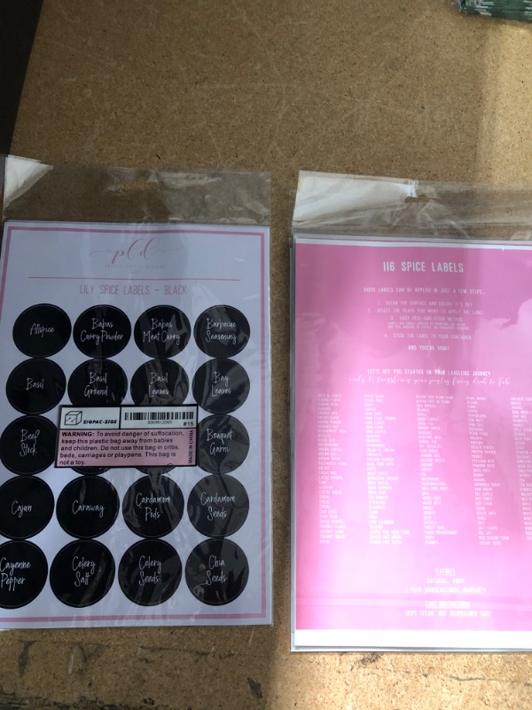 Photo 1 of 116 Round Spice Labels Stickers for Food Containers | White Text on Black Kitchen Stickers | Waterproof Labels (Lily Spice Labels-Black)

3 pck