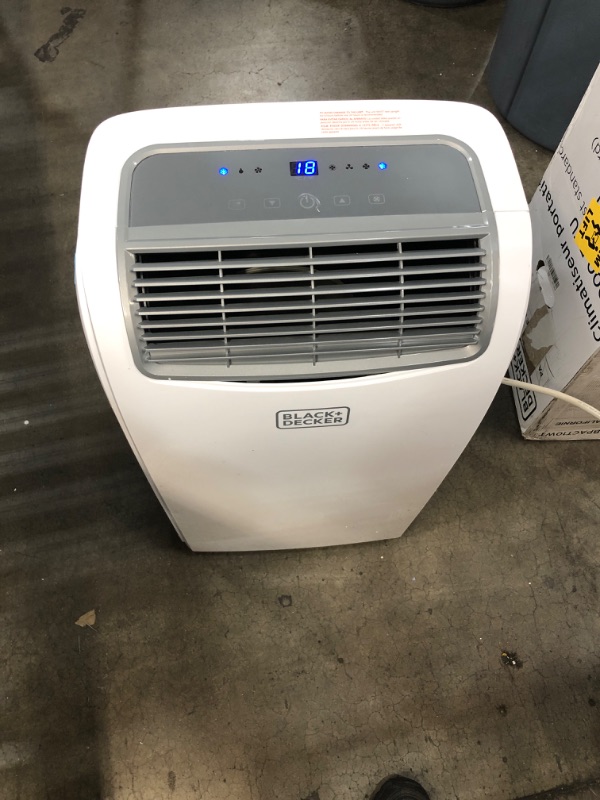 Photo 2 of (NON FUNCTIONING EXHAUST) Black+decker BPACT10WT 10,000 BTU Portable Air Conditioner with Remote
