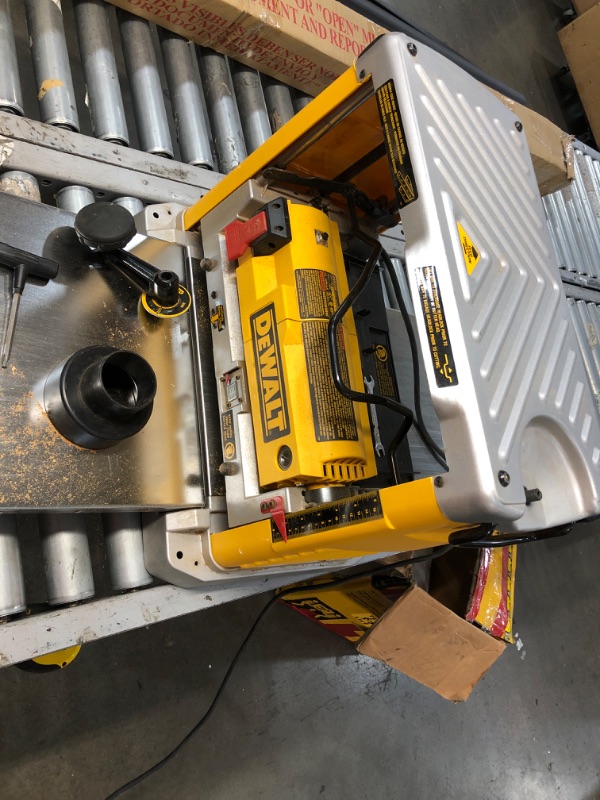 Photo 3 of DEWALT DW734 12-1/2" Portable Thickness Planer
