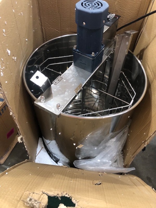 Photo 2 of (DOES NOT FUNCTION)BestEquip Electric Honey Extractor Separator 2 Frame Bee Extractor Stainless Steel Honeycomb Spinner Crank. Beekeeping Extraction Apiary Centrifuge Equipment
**DID NOT TURN ON, LEGS ARE BENT**