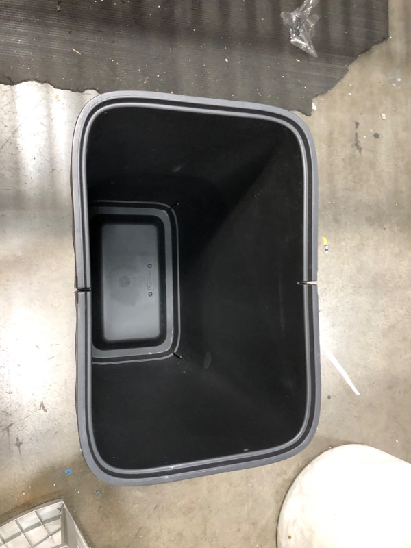 Photo 2 of **lid is loose**
Hefty 20.4gal XL Dual Function Trash Can Black