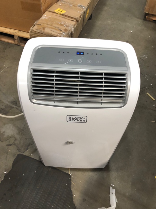 Photo 2 of **MAKES LOUD NOISE WHEN ON **BLACK+DECKER BPACT10WT AC with Remote Control Portable Air Conditioner, 10,000 BTU, White
