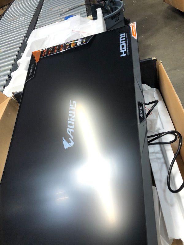 Photo 5 of AORUS FI32Q 32" 165Hz 1440p HBR3, NVIDIA G-SYNC Compatible, Exclusive Built-in ANC, -KVM, 2560x1440 Display, 1ms Response Time, HDR, 94% DCI-P3, 1x DisplayPort 1.4, 2x HDMI 2.0, 2x USB 3.0, 1x USB C
