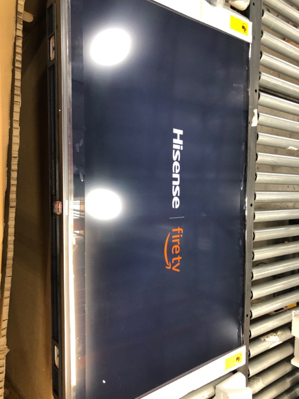 Photo 1 of Hisense 50-inch Class ULED U6 Series Quantum Dot QLED 4K UHD Smart Fire TV (50U6HF, 2022 Model)
