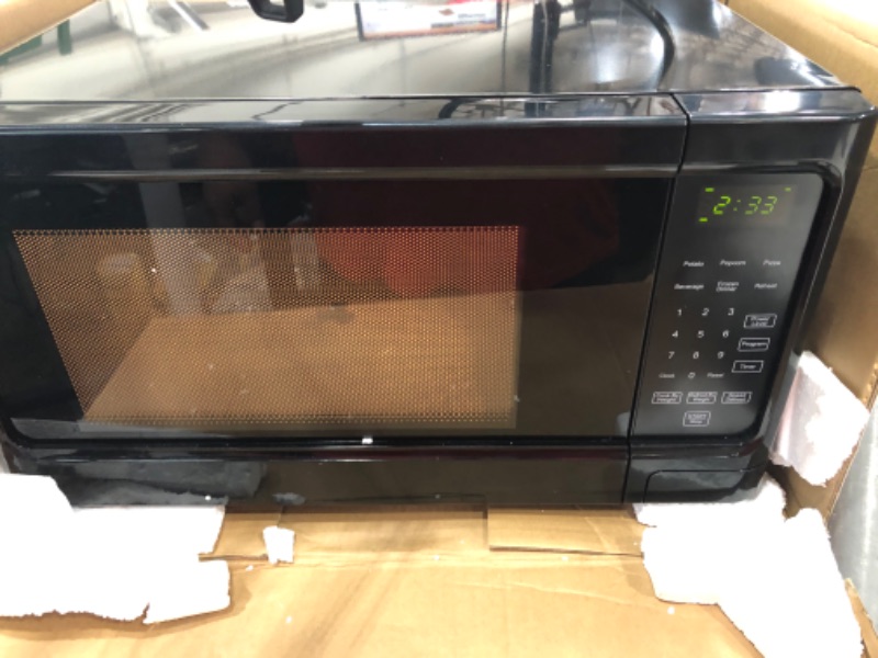 Photo 3 of ***PARTS ONLY*** Willz WLCMS311BK-10 Countertop Microwave Oven, 1.1 Cu.Ft/1000W Microwave Oven, 6 Cooking Programs LED Lighting Push Button, Express Cook, Child Lock, Black
