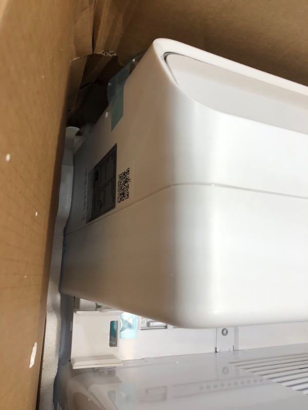 Photo 3 of -USED- MAJOR DENTED-
Smart 8000 BTU U-shaped Air Conditioner with Ultra Efficient Inverter Technology Innovative Ultra Quiet Design Open Window Flexibility in
