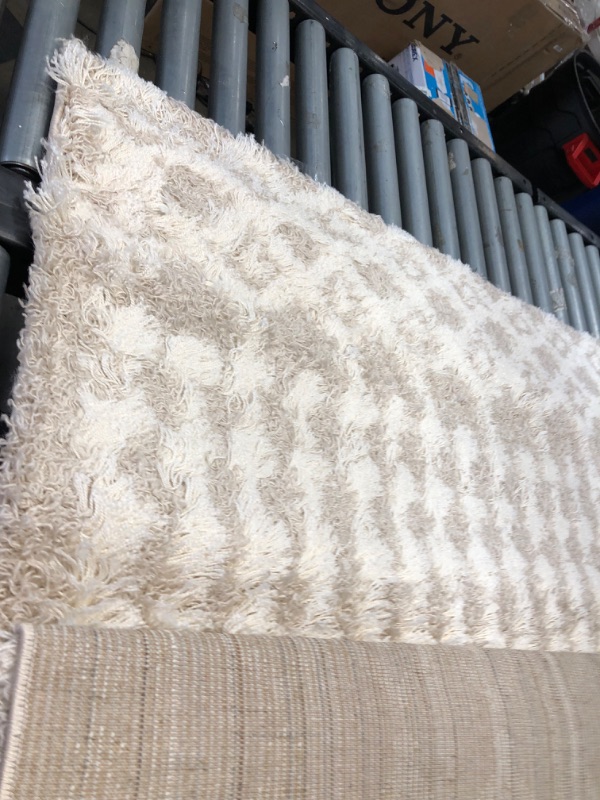 Photo 4 of *USED-NEEDS CLEANING*
Urban Shag USG-2303 4'3" X 5'7" Rectangle Global Rugs in Cream
