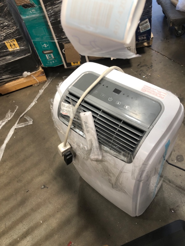 Photo 4 of PARTS ONLY COMPRESSOR DOES NOT COME ON 
BLACK+DECKER 8,500 BTU Portable Air Conditioner with Remote Control, White
