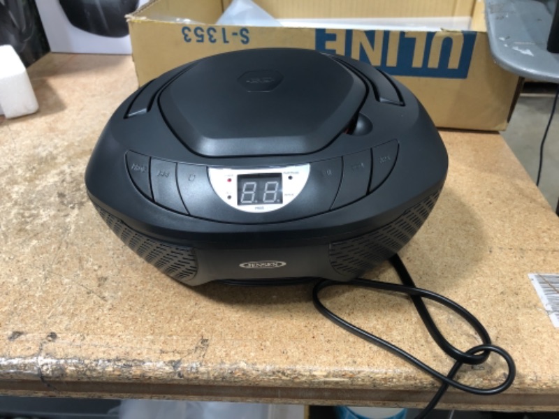 Photo 2 of Jensen Portable CD Player with AM/FM Radio 
