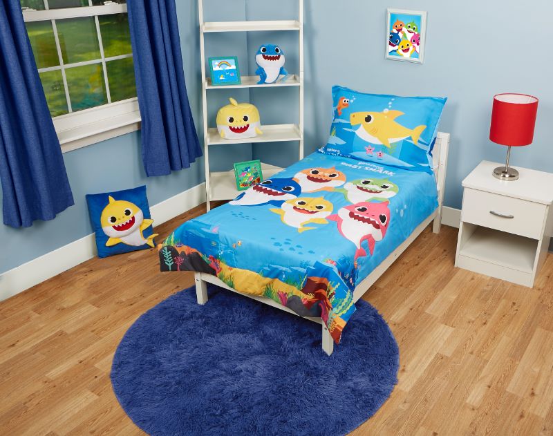 Photo 1 of Baby Shark Toddler Bedding Set
