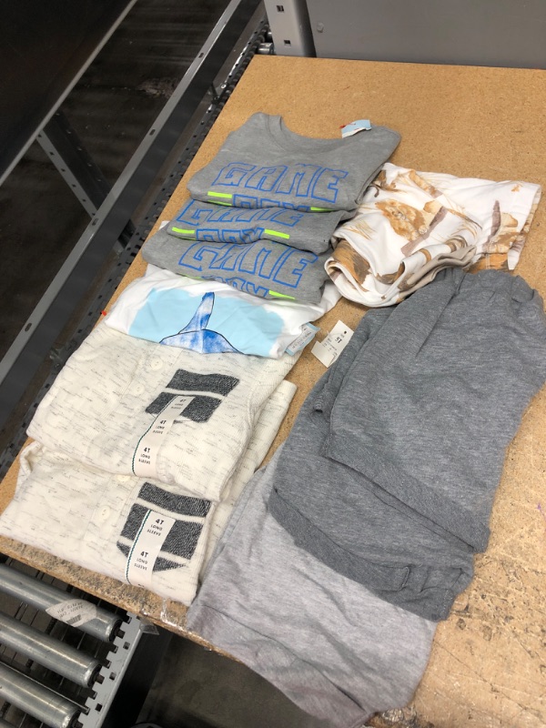 Photo 1 of boys bundle
6 shirts , 3 shorts , and 1 pajama pants size 4-5t
