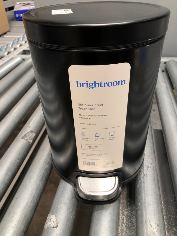 Photo 4 of 5L Round Step Trash Can - Brightroom™