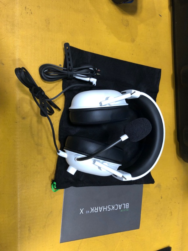 Photo 2 of Razer BlackShark V2 X Gaming Headset: 7.1 Surround Sound White 