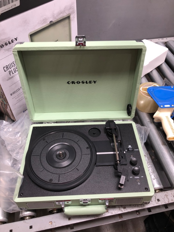 Photo 3 of parts only
Crosley CR8005F-MT Cruiser Plus Vintage 3-Speed Bluetooth in/Out Suitcase Turntable, Mint
