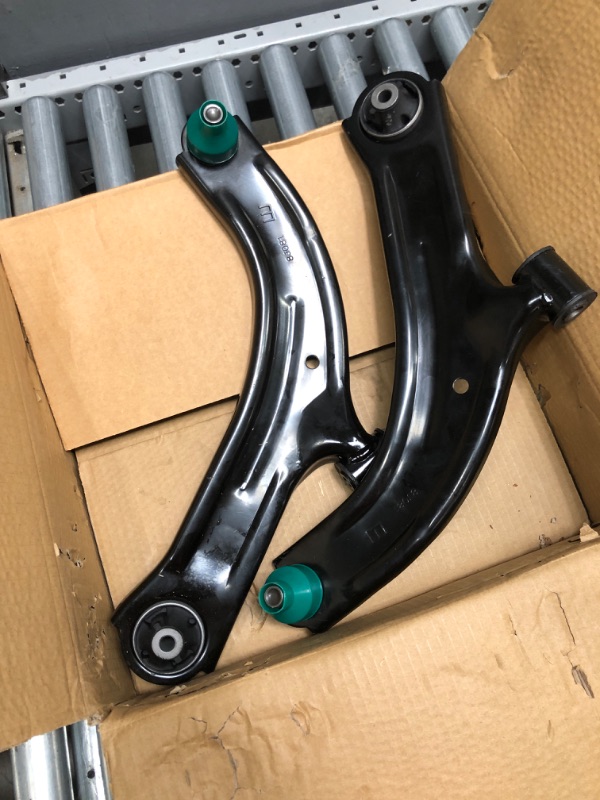 Photo 1 of KEYOOG 2Pcs Front Lower Control Arm and Ball Joint Assembly For 2005-12 Ford Escape,2005-2011 Mazda Tribute,05-11 Mercury Mariner K80399 K80400 Driver & Passenger Side Suspension