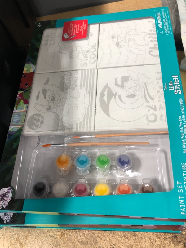 Photo 2 of Canvas Set Activity Kit with Paints and Brushes - Lilo & Stitch
