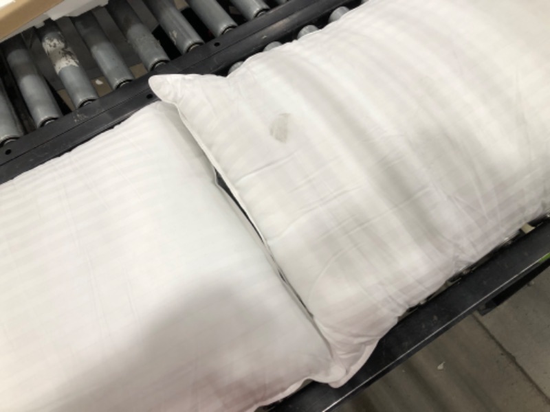Photo 6 of **needs cleaning**
Beckham Luxury Linens Beckham Hotel Collection Gel Pillow (2-Pack) - Luxury Plush Gel Pillow - Dust Mite Resistant and Hypoallergenic - Standard White