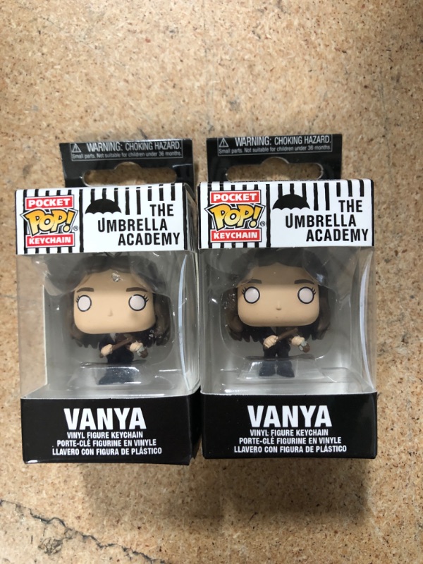 Photo 2 of 2 COUNT OF FUNKO POP! KEYCHAIN: Umbrella Academy- Vanya (Styles May Vary)