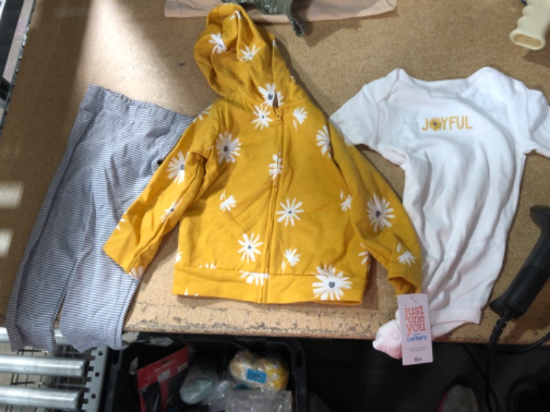 Photo 2 of Baby Girls' Daisy Top & Bottom Set - Just One You® Made by Carter's SIZE 18M