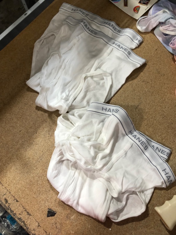 Photo 3 of (5 ITEMS IN BUNDLE) Hanes Men's 4PK Briefs - White SIZE SMALL + FRUIT OF THE LOOM MENS A SHIRT SIZE MEDIUM