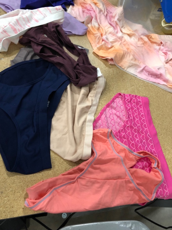 Photo 2 of ***Bundle of females' undergarments (Different sizes/styles) 