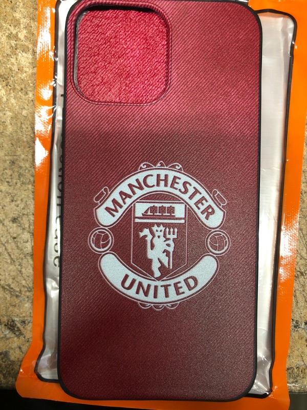 Photo 1 of Cool iPhone 13 Pro Max Men’s Football Club Players’ Mobile Phone Cases are Luxurious, Cool and Soft TPU Silicone Ultra-Thin Shockproof Protective Cover

