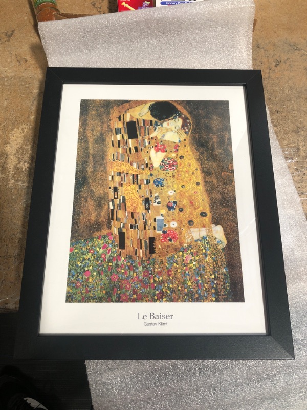 Photo 2 of ArtDirect Gustav Klimt 13x16 Framed Art Print Titled: Le Baiser The Kiss
