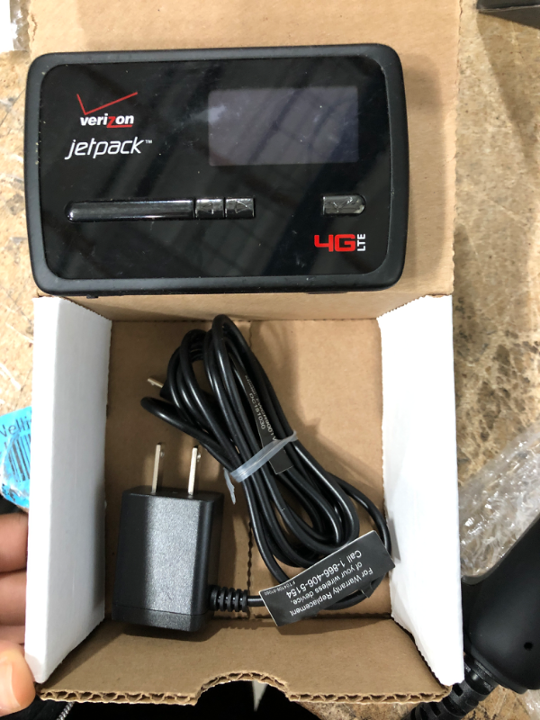 Photo 2 of Novatel MiFi 4620LE Jetpack 4G Mobile Hotspot (Verizon Wireless) (Renewed)
