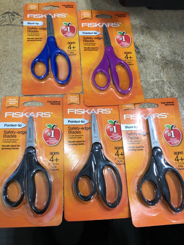 Photo 2 of 5 Pack Fiskars Kids Scissors, Scissors for School, Blunt Tip Scissors, 5 Inch, Color Received May Vary
