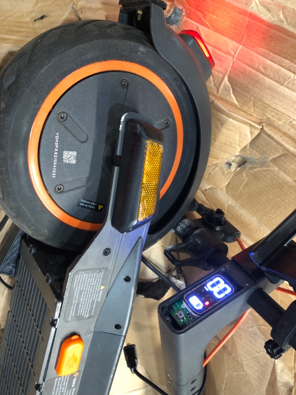 Photo 3 of **DAMAGED* DOESNT FUNCTION* YADEA Electric Scooter Adults KS5 Pro, 21.8 MPH 37.2 Miles, Dual Shock Absorption; KS5, 18.6 MPH 25 Miles, Front Suspension; KS3, 15.6 MPH 19 Miles; Foldable, Cruise Control, Energy Recovery, Smart BMS
