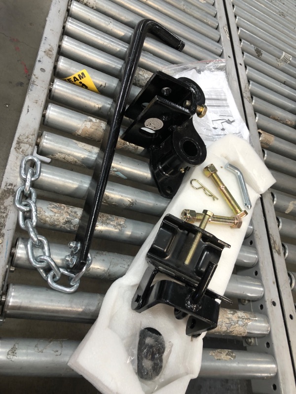 Photo 2 of **Missing Parts** CURT 17052 Round Bar Weight Distribution Hitch with Integrated Lubrication, Up to 10K, 2-Inch Shank
